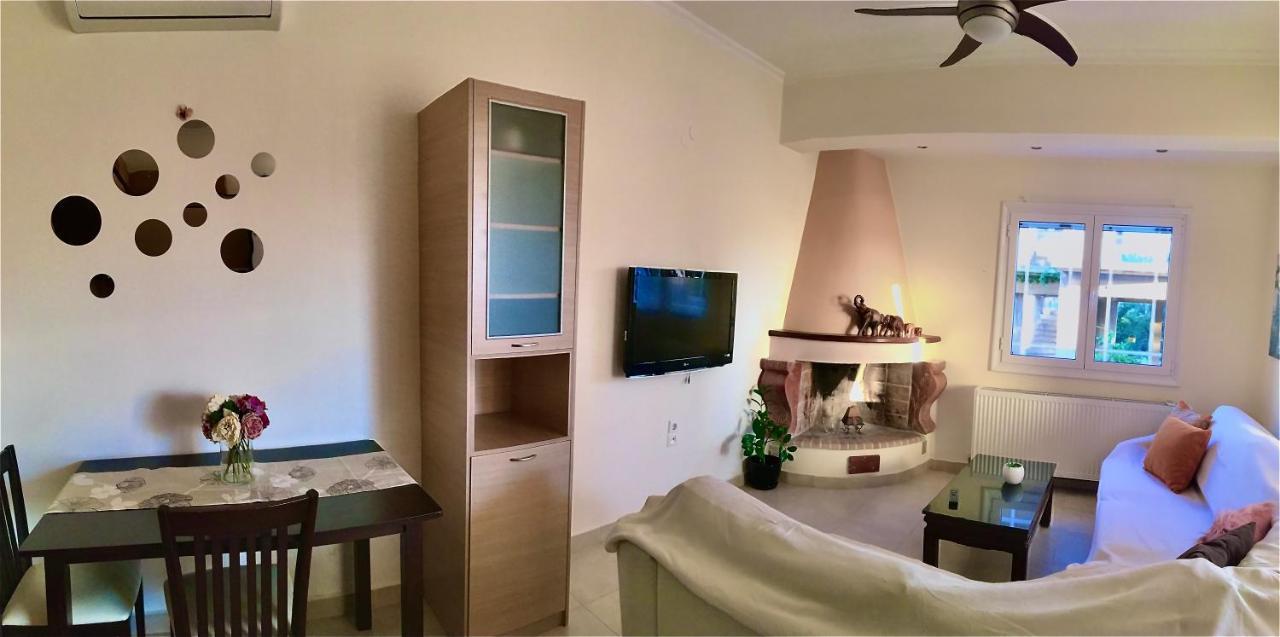 Mersini Apartment Chrissi Akti Chania Exterior foto